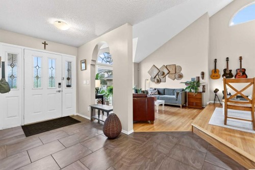 115 Woodpark Terrace Sw, Calgary, AB 