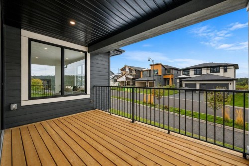 28 Sunvalley View, Cochrane, AB 