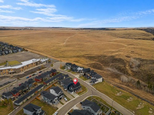 28 Sunvalley View, Cochrane, AB 