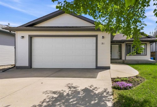 31 Sierra Road  Olds, AB T4H 1X2