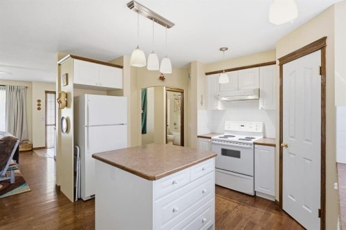 31 Sierra Road, Olds, AB 