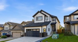92 Heritage Hill Cochrane, AB T4C 0L4