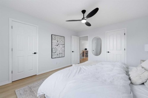 91 Bridleridge Crescent Sw, Calgary, AB - Indoor Photo Showing Bedroom