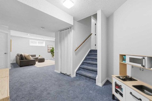 91 Bridleridge Crescent Sw, Calgary, AB - Indoor