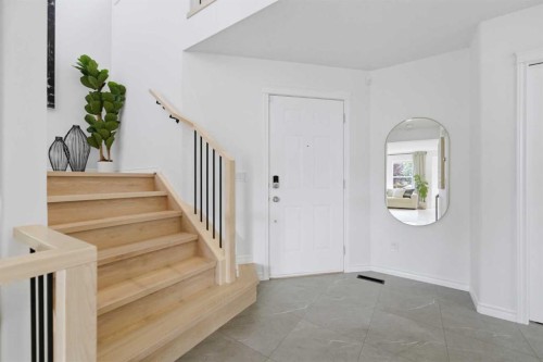 91 Bridleridge Crescent Sw, Calgary, AB - Indoor Photo Showing Other Room