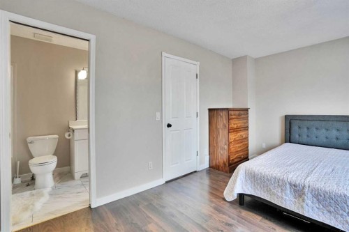 67 Somervale Drive Sw, Calgary, AB - Indoor Photo Showing Bedroom