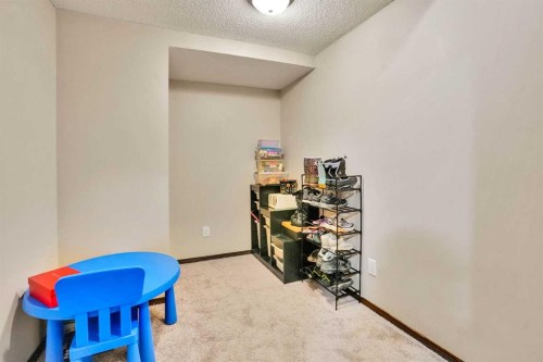 67 Somervale Drive Sw, Calgary, AB - Indoor Photo Showing Other Room