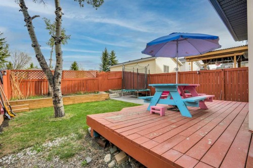 67 Somervale Drive Sw, Calgary, AB - Outdoor With Deck Patio Veranda