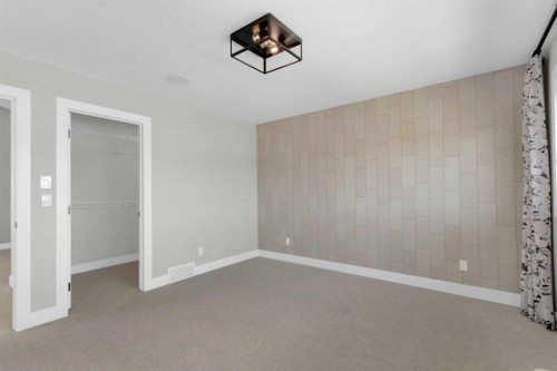 86 Magnolia Street Se, Calgary, AB 