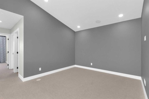 86 Magnolia Street Se, Calgary, AB 