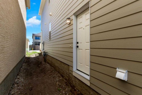 86 Magnolia Street Se, Calgary, AB 