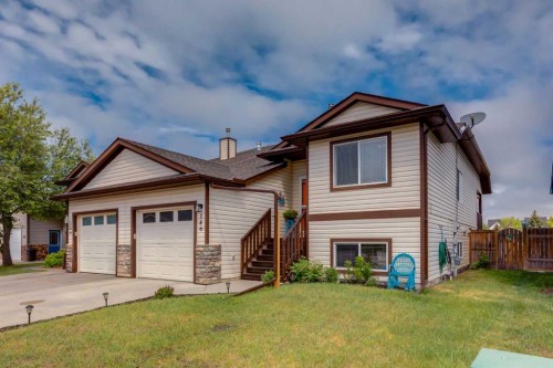 146 Camara Court  Strathmore, AB T1P 1Y3