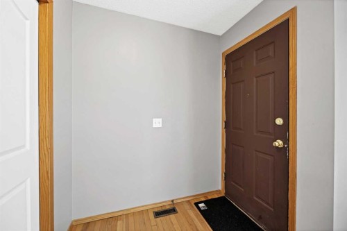 56 Templeridge Crescent Ne, Calgary, AB 