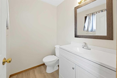 56 Templeridge Crescent Ne, Calgary, AB 
