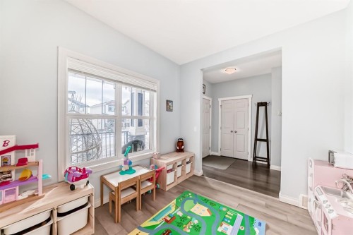 10 Reunion Grove Nw, Airdrie, AB - Indoor