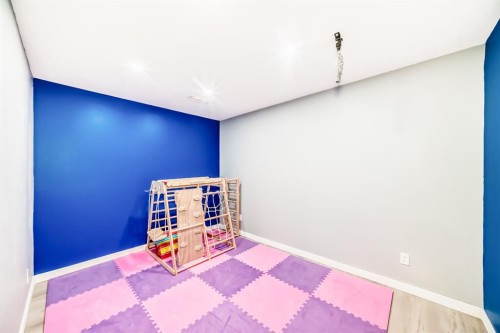 10 Reunion Grove Nw, Airdrie, AB - Indoor