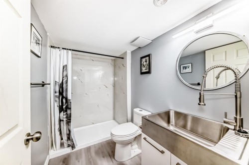 10 Reunion Grove Nw, Airdrie, AB - Indoor