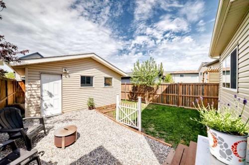 10 Reunion Grove Nw, Airdrie, AB - Outdoor With Exterior