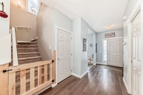 10 Reunion Grove Nw, Airdrie, AB - Indoor Photo Showing Other Room