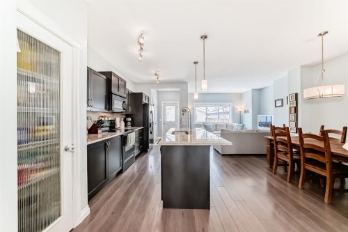 10 Reunion Grove Nw, Airdrie, AB - Indoor