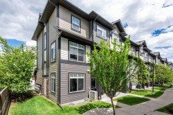 219 Wentworth Row SW Calgary, AB T3H 1Y1