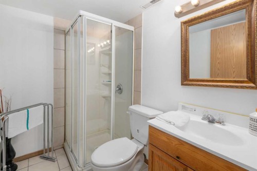 69 Applemont Place Se, Calgary, AB 