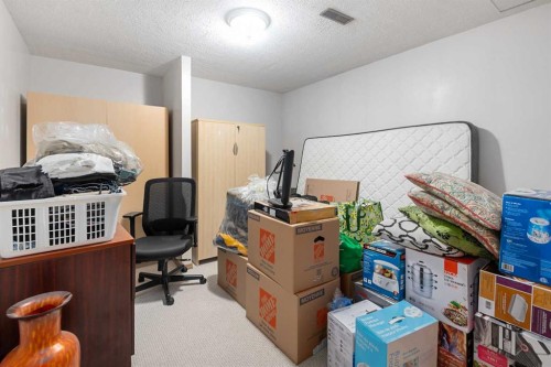 69 Applemont Place Se, Calgary, AB 