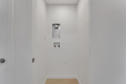 7 Heritage Heath, Cochrane, AB - Indoor Photo Showing Other Room