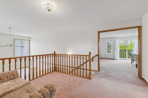 733 Edgebank Place Nw, Calgary, AB 