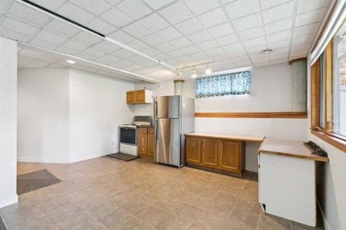 733 Edgebank Place Nw, Calgary, AB 