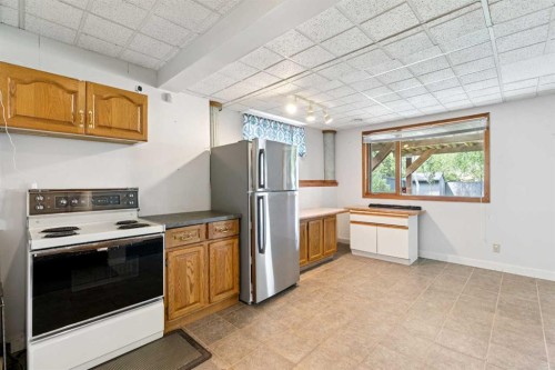 733 Edgebank Place Nw, Calgary, AB 