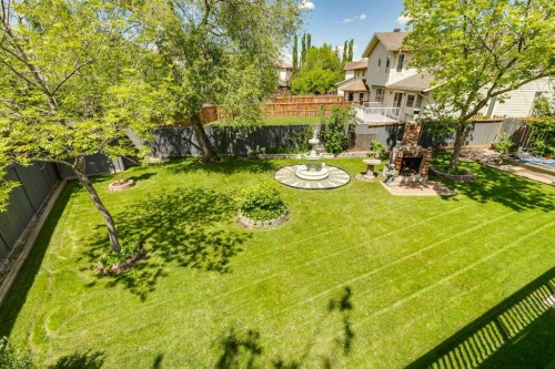 733 Edgebank Place Nw, Calgary, AB 