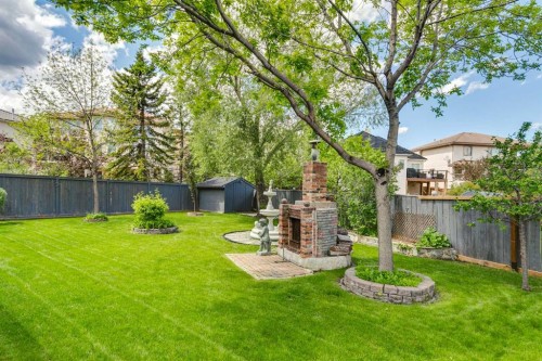 733 Edgebank Place Nw, Calgary, AB 