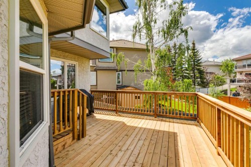 733 Edgebank Place Nw, Calgary, AB 