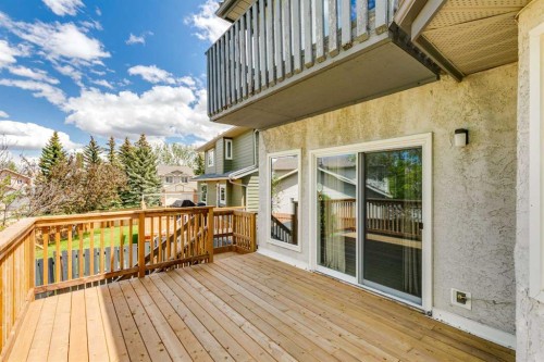 733 Edgebank Place Nw, Calgary, AB 