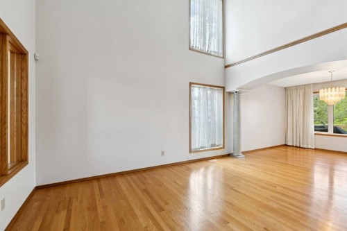 733 Edgebank Place Nw, Calgary, AB 