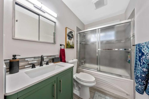 323 84 Avenue Se, Calgary, AB 