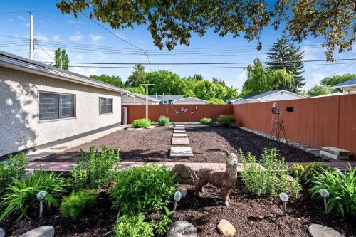 323 84 Avenue Se, Calgary, AB 