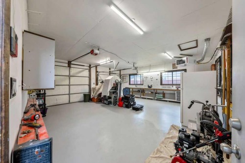 323 84 Avenue Se, Calgary, AB 