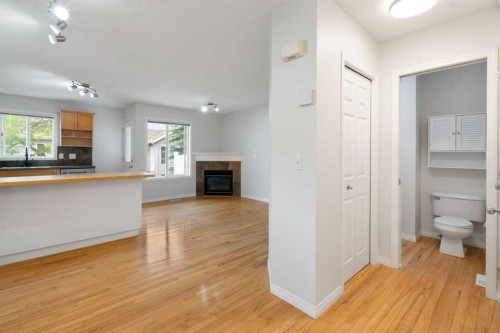 112 Royal Oak Gardens Nw, Calgary, AB 