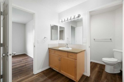 112 Royal Oak Gardens Nw, Calgary, AB 