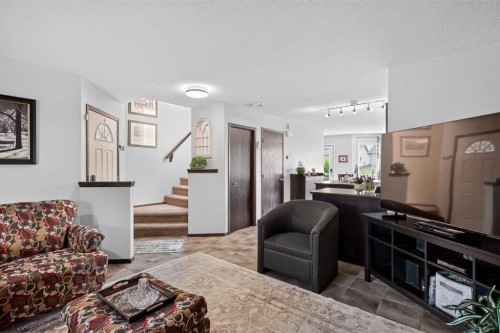 123 Silverado Plains Circle Sw, Calgary, AB 