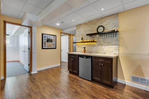 16371 Somercrest Street Sw, Calgary, AB - Indoor