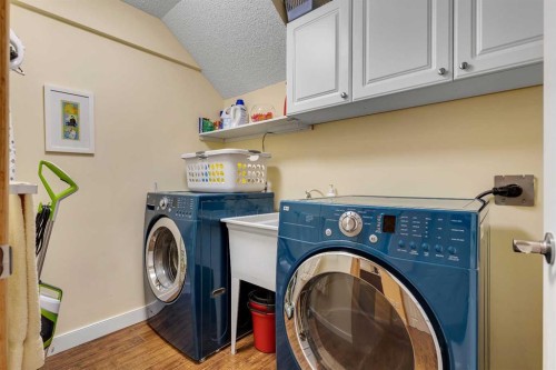 16371 Somercrest Street Sw, Calgary, AB - Indoor Photo Showing Laundry Room