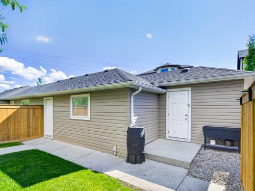 456 Rainbow Falls Drive, Chestermere, AB 