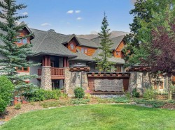 120-150 Crossbow Place Canmore, AB T1W 3H5