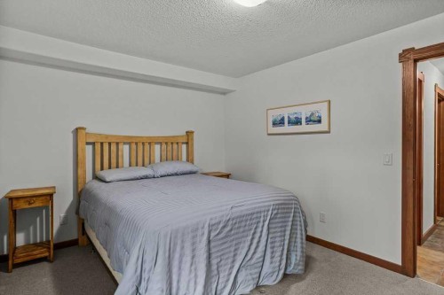 120-150 Crossbow Place, Canmore, AB 