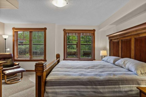 120-150 Crossbow Place, Canmore, AB 