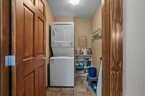 120-150 Crossbow Place, Canmore, AB 