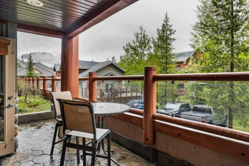 120-150 Crossbow Place, Canmore, AB 